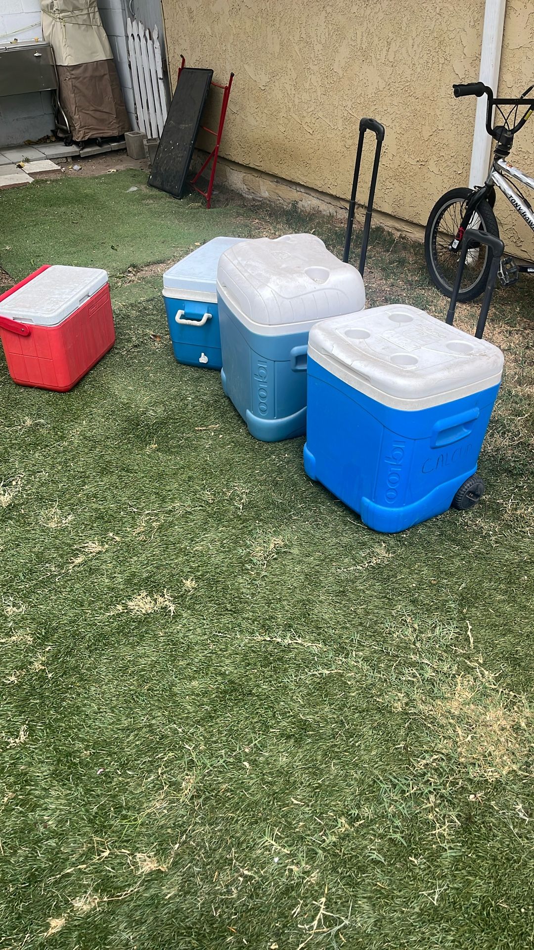 Ice chest