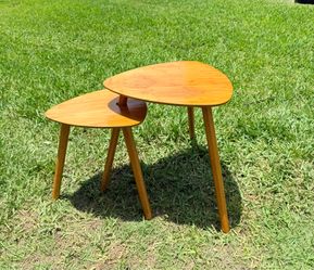 Selling 2 triangular end tables