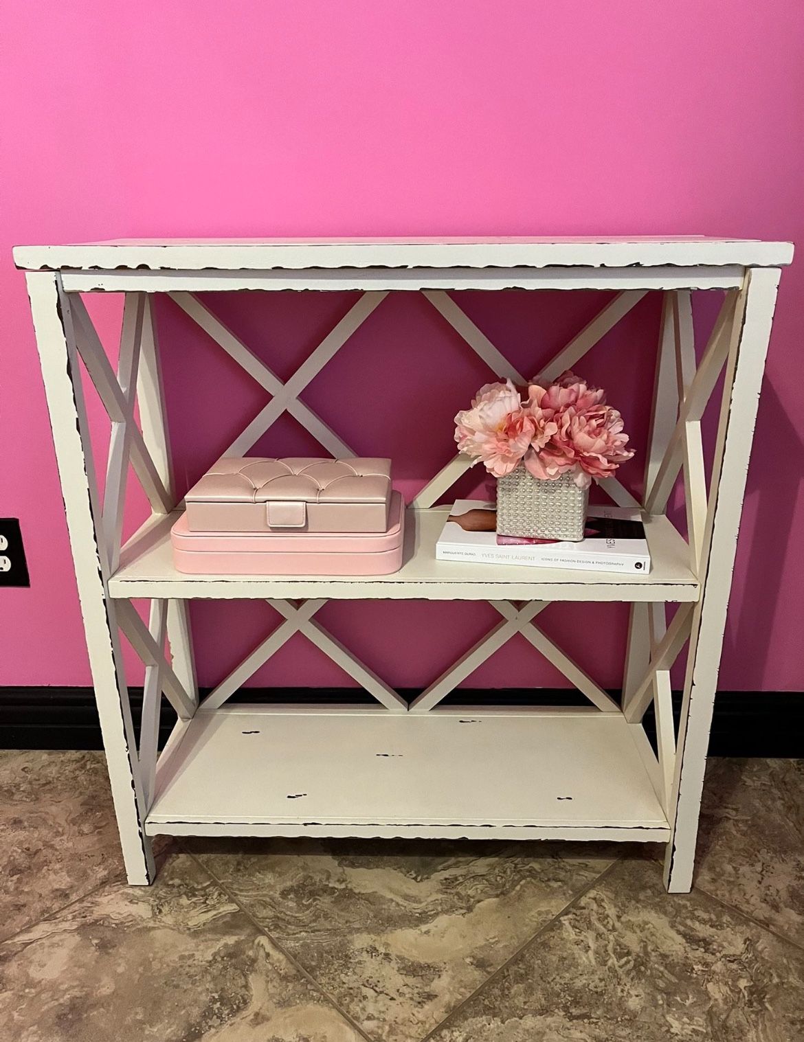 White Shelf