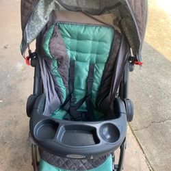 Graco Stroller With Extra Comfort Padding 