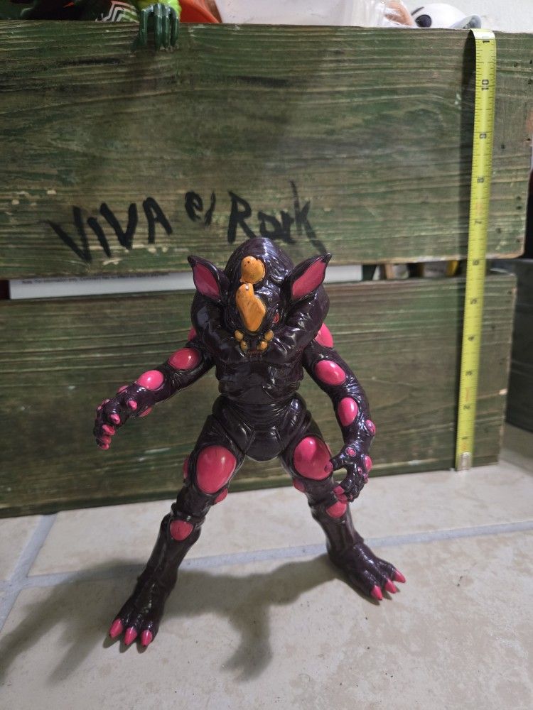 VTG 1993 BANDAI Power Rangers RHINO BLASTER Large 7" Figure MMPR