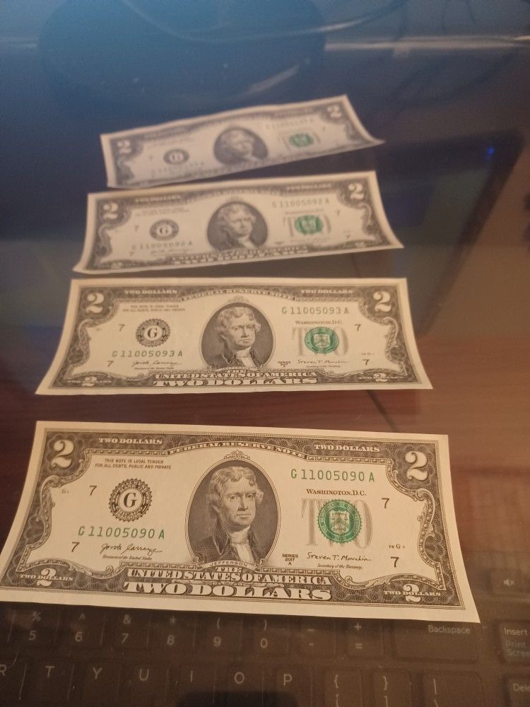 2 Dollar Bills
