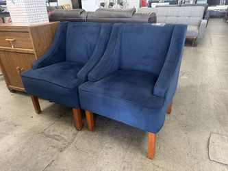 Set of 2 Velvet Navy Blue Accent Chairs 