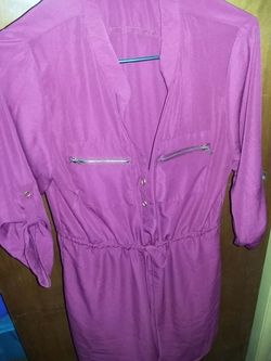 Cute top to wear with tights or as a dress medium