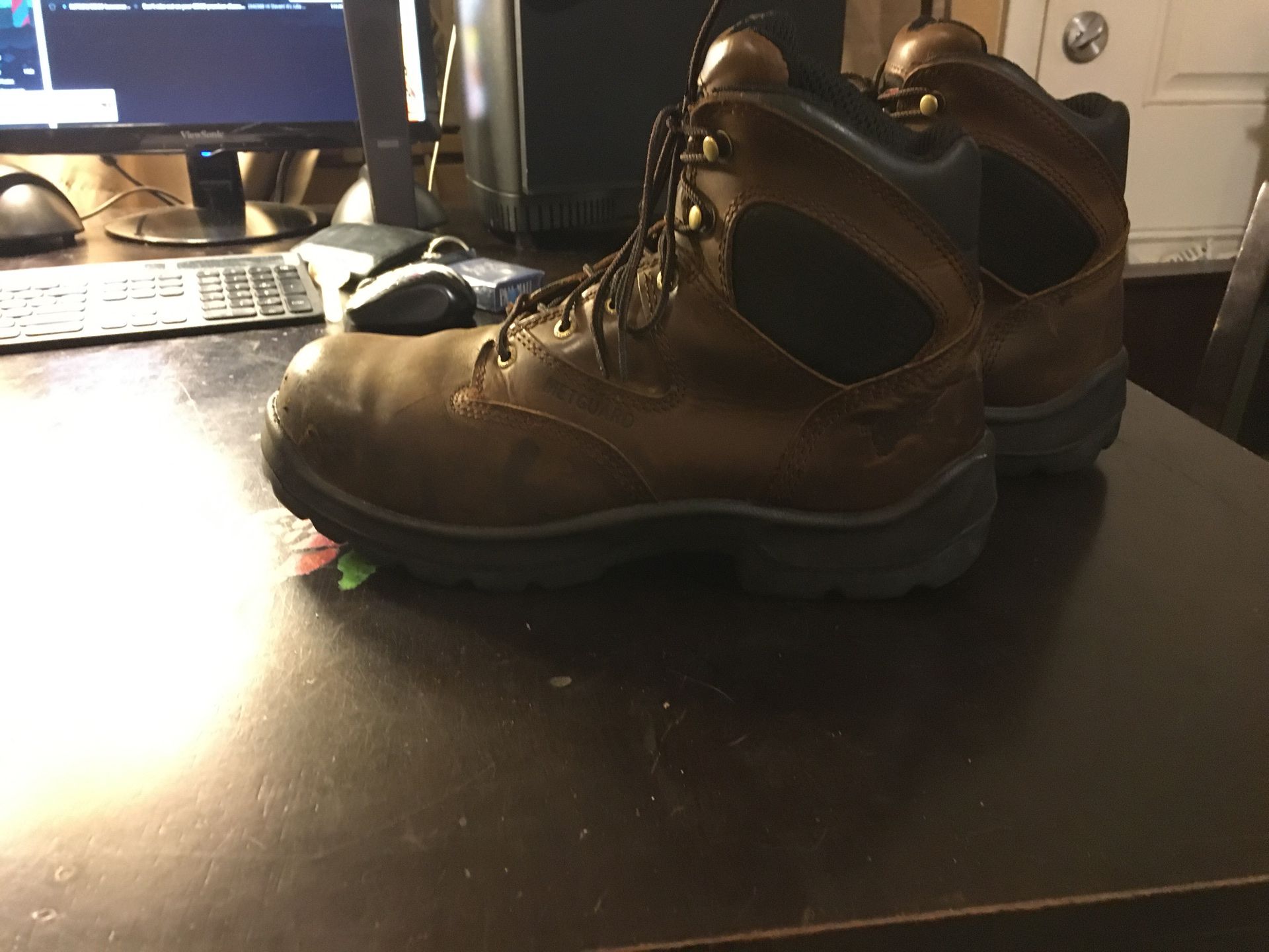 Red wing steel toe work boots