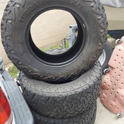 35/12.5/R18  Tires Set Of 4