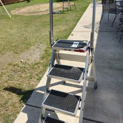 Aluminum Ladder