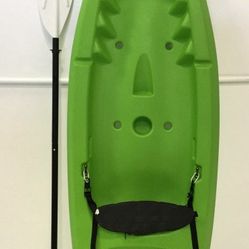Kayak With Oar And tether And railing
