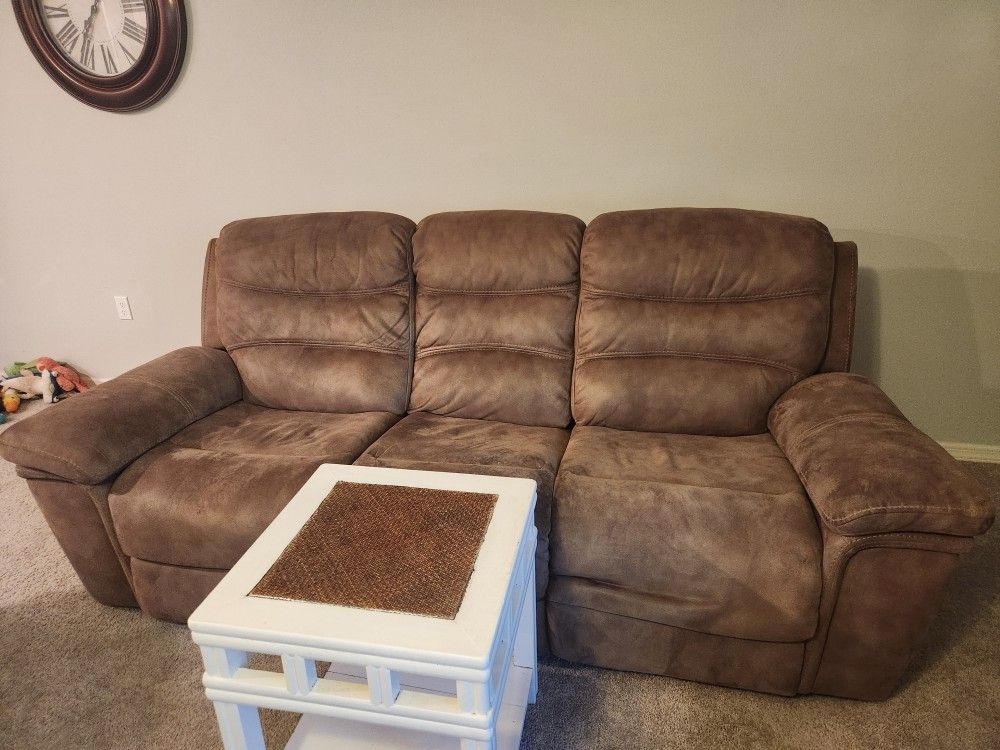 Electric Reclining Couch & Reclining Chair