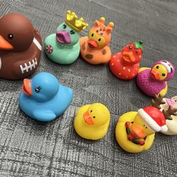 Cute Rubber Duck Toy Set – Colorful Bath Ducks(9 pcs)