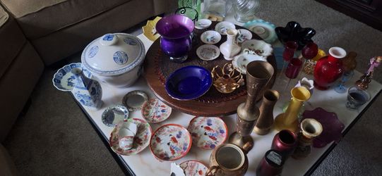 Moving sale! All prices on my items reduce significantly! Send me a message to ask and send an offer I will honor it if it's within reason!Miscellaneo