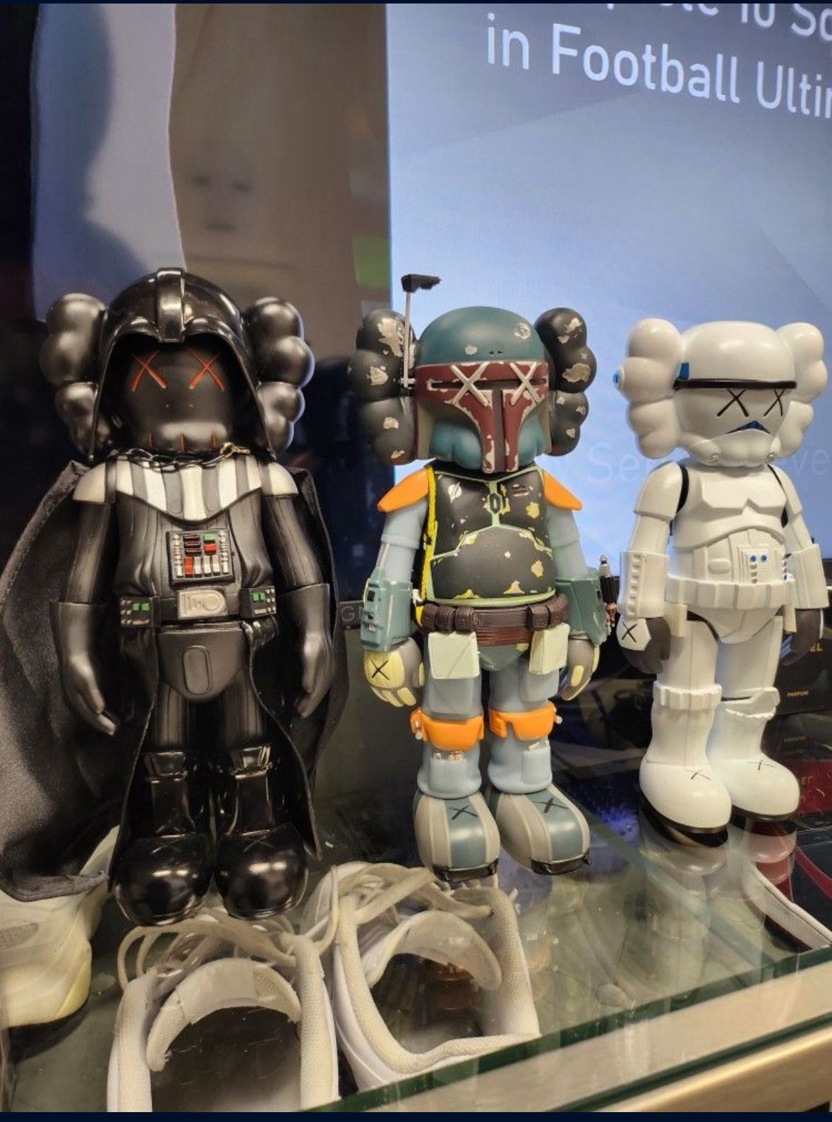 KAWS Medicom x STAR WARS: Darth Vader