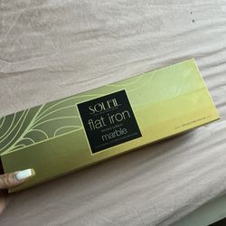 So leila flat Iron 