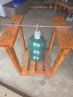 Transmission glass and wood display holder