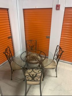 DINING ROOM TABLE AND CHAIRS