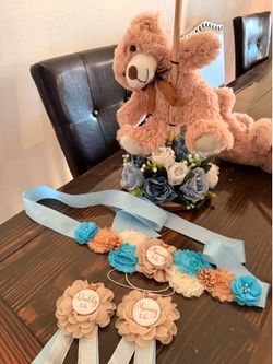 Baby shower decor