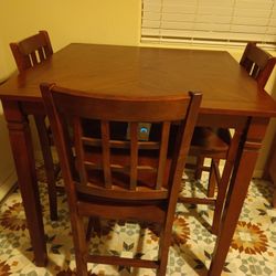 Dining Table And Chairs 