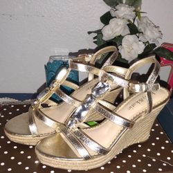 Women's Shoes Aerosol Boots Size 5 & 1/2- Wedge Heels 6