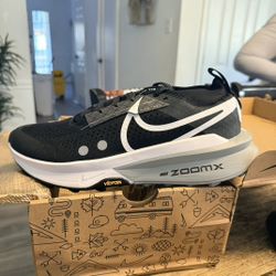 NEW Nike Zoom Zegama Trail 10M 

Selling for a friend got wrong size.  Great shoe! 

Pick up 77095 bear Telge/West