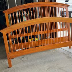 Bed frame queen size with frame all wood, good condition