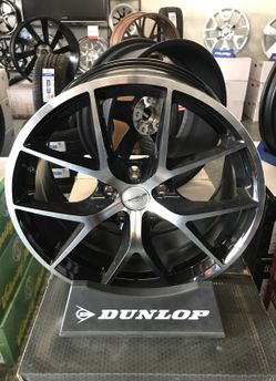 18x8.5 Versus wheels (new)