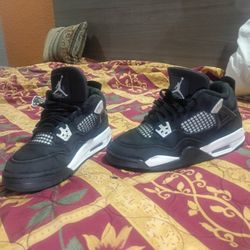 Jordan 4 Retro Size 5Y ....$$50$$