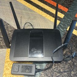 Linksys EA8500 Max-Stream Dual Band AC2600 Smart Wi-Fi Router 