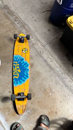 Longboard pin tail skateboard