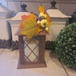 Small fall lantern .  May not light up