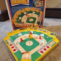 Vintage 1988 Shelcore Snap Action Baseball Game Family Board Game
