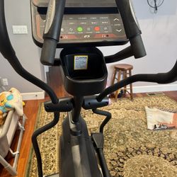 Sole E25 Elliptical- Excellent Condition- $480