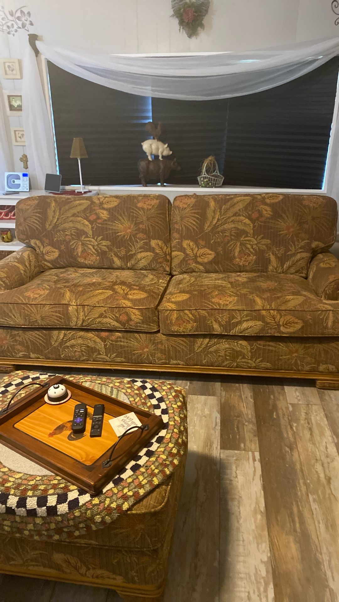 Sofa And Love Seat And Chair And Ottoman