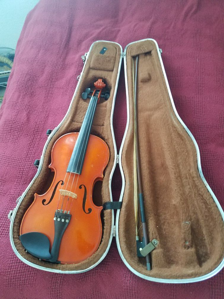 Professional Wooden Violin + Case