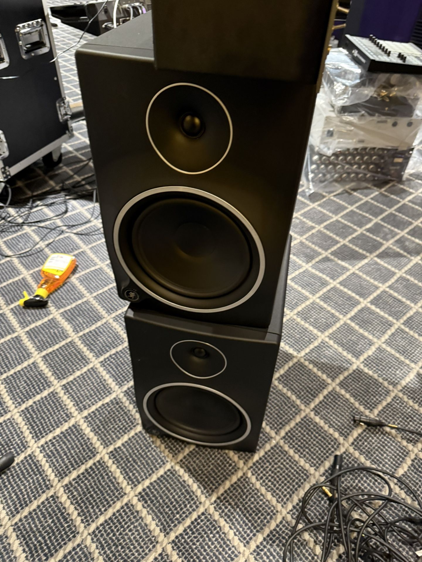 Mackie Mr8 Mk3