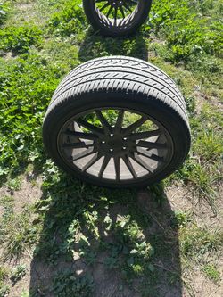 4 Niche brand rims, tires at 80% tread.