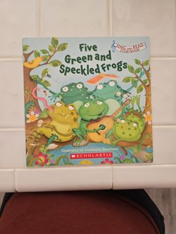 5 Green And Speckled Frogs (Kids Book)