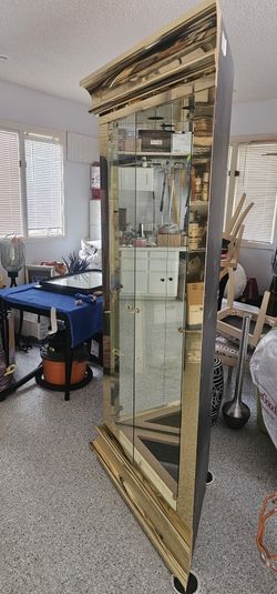 Lacage Corner Vitrine