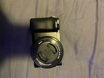 Tripod, gimbal and camera with memory card and charger