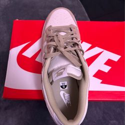 Nike Dunks Low