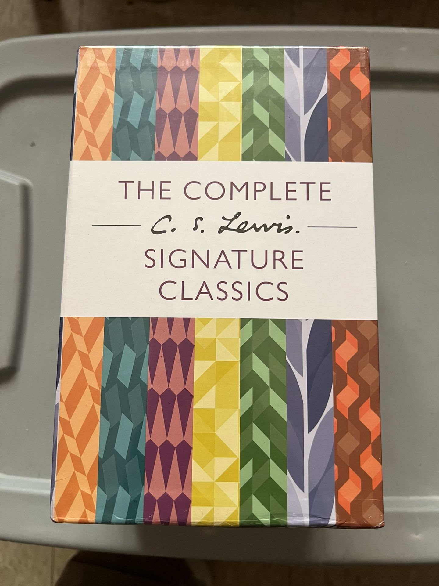Complete CS Lewis Signature Classics 7 Book Boxed Set New