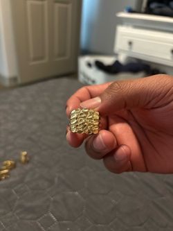 Gold nugget ring