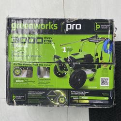 Greenworks Pressure washer 