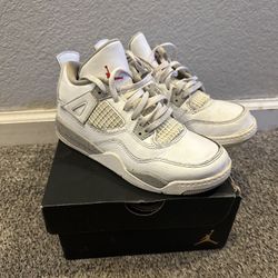 AIR JORDAN 4 RETRO "WHITE OREO Size 2y