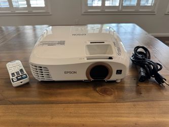 Epson PowerLite Home Cinema 2045 LCD Projector & 120” Screen
