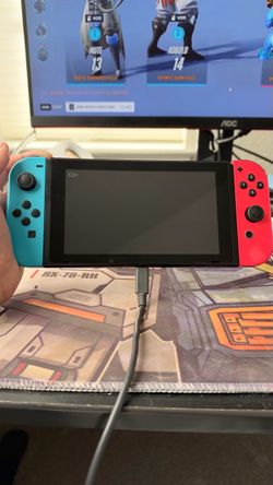 Nintendo Switch w Joycons