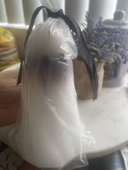 Bleeding Ghost Candle