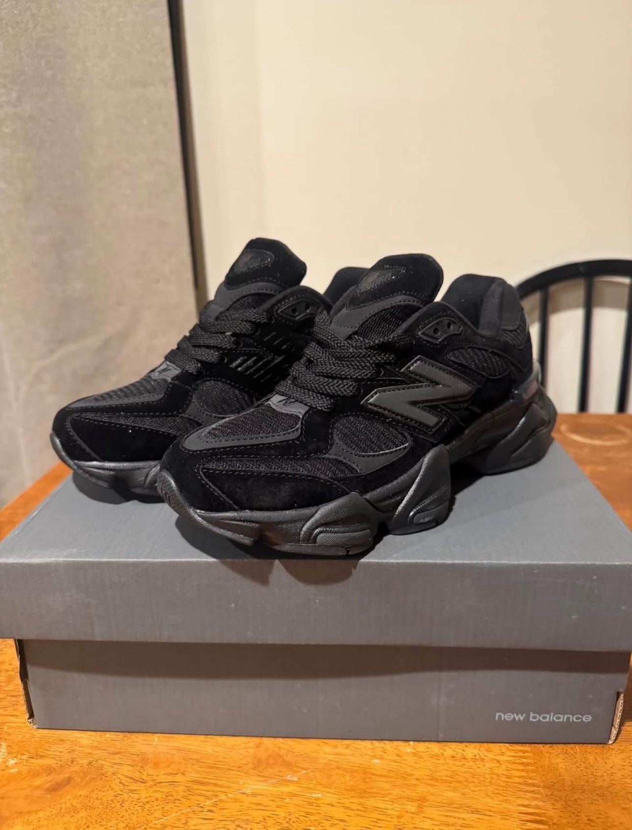 New Balance 9060 Triple Black Men Size 6 , 7