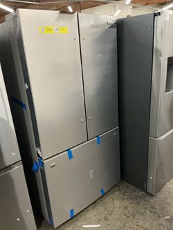 Frigidaire FRFN2813AF French Door Refrigerator (Open-Box / Scratch & Dent)