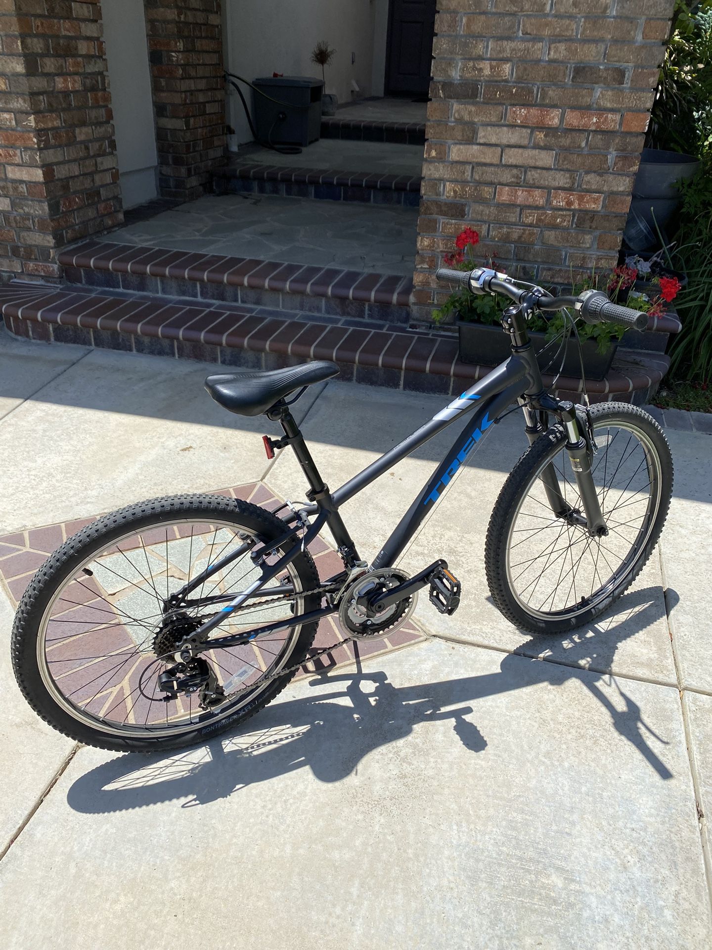 Trek Precaliber 24 Inch Speed Aluminum Boys Bike