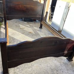 Queen Size Bed Frame 